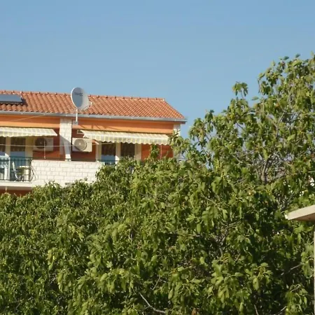 By Interhome Apartman *